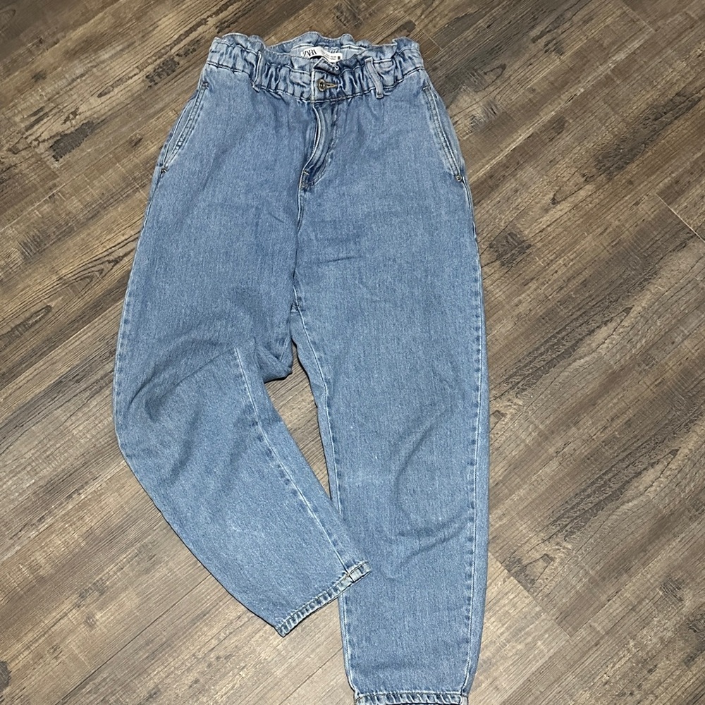 Zara Women's High Rise Blue Jeans